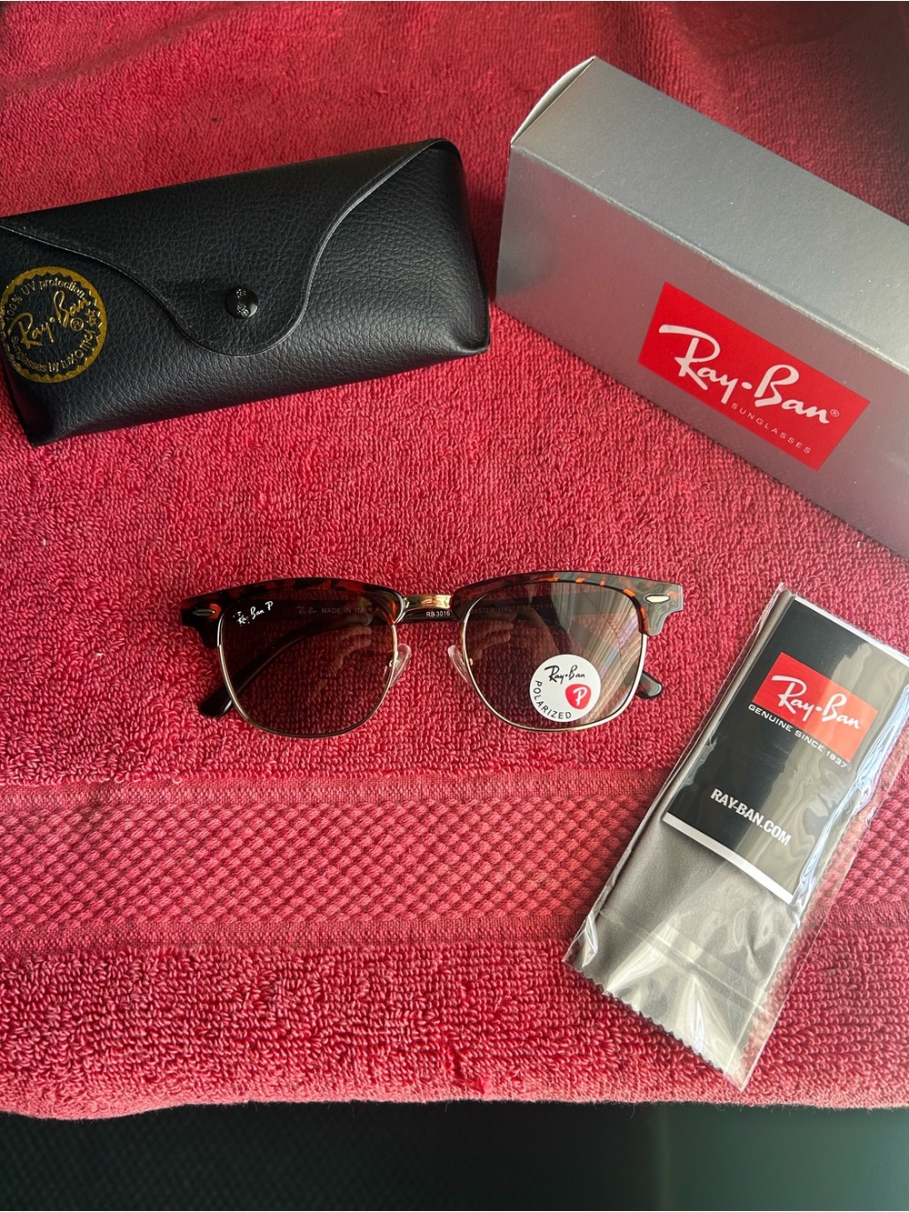 Ray-Ban Clubmaster Sunglasses - Tortoise Frame with Brown Lenses